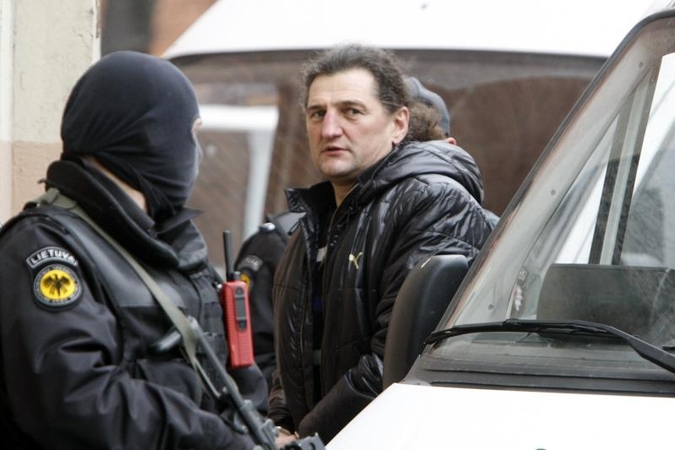 Prieš H.Daktarą liudijo mašinvagis Mondė