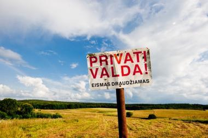 Kaunietis įtariamas nelegaliai prekiavęs žemės gelmių ištekliais