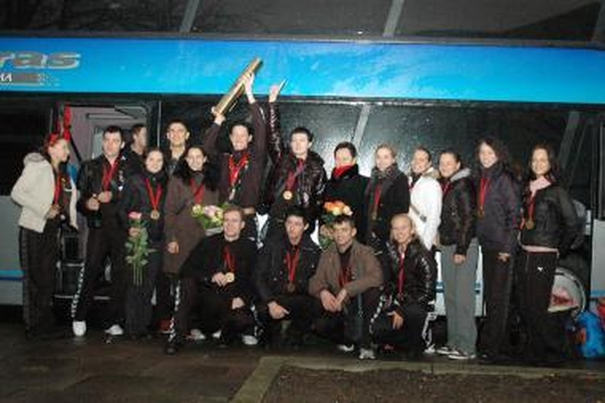 Čempionus pasitiko tik artimieji