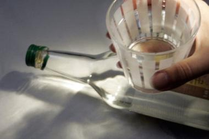 Iš akcizų už alkoholį į biudžetą suplaukia vis mažiau lėšų