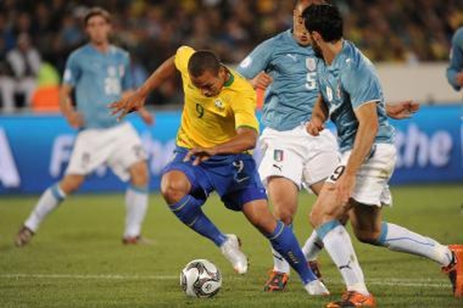 Brazilijos futbolininkai sutriuškino italus