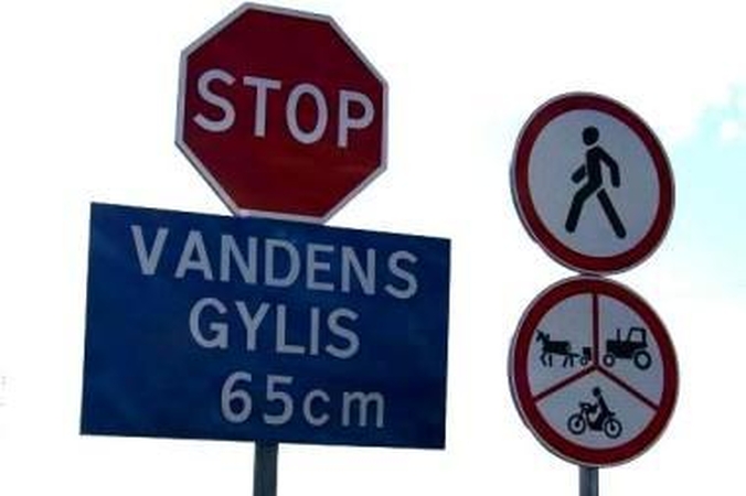 Kelyje į Rusnę 60 cm vandens, jis slūgsta (atnaujinta)