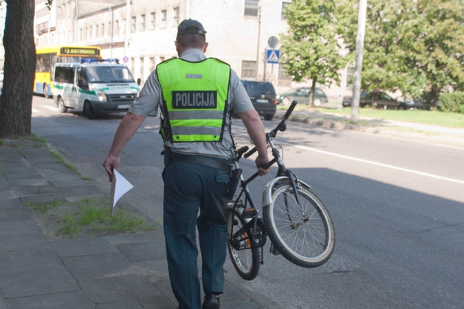 Klaipėdos policija ieško dviratininko