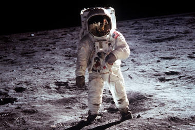 NASA ištrynė nusileidimo Mėnulyje vaizdus