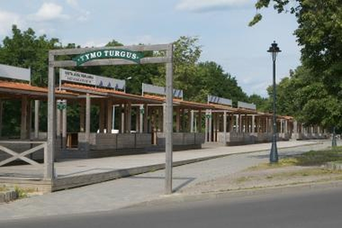 Tymo kvartale jaunimas pasodino 100 medžių