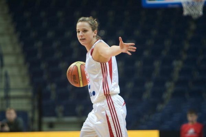 Turkės - Europos moterų krepšinio pirmenybių pusfinalyje