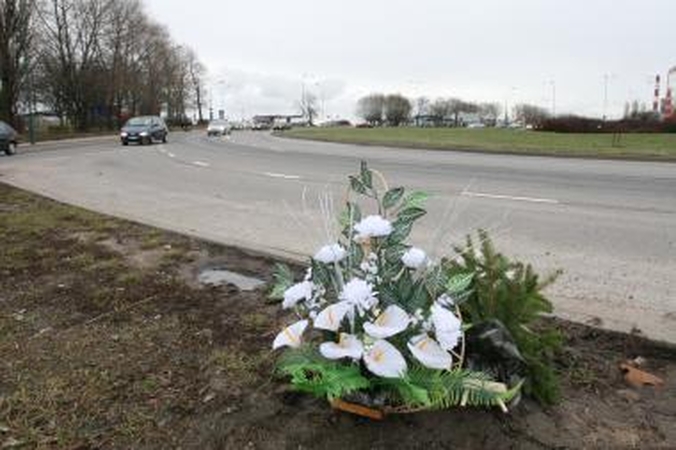 Siekiama sumažinti žuvusiųjų keliuose skaičių