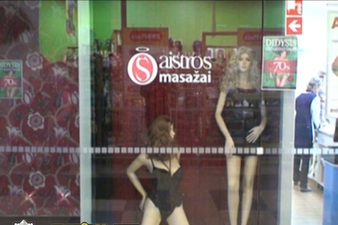 Striptizo klube - klestinti prostitucija, slaptos filmavimo kameros