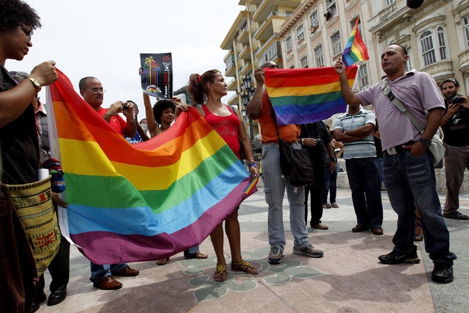 Vašingtonas pritarė homoseksualų santuokų įteisinimui