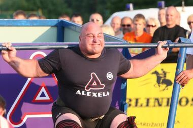 Galiūnų čempionato pirmąjį etapą laimėjo V.Blekaitis 