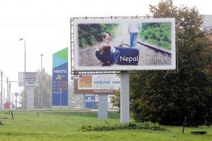„Katos grupė“ iš „Rodiklio“ įsigijo reklamos stendus