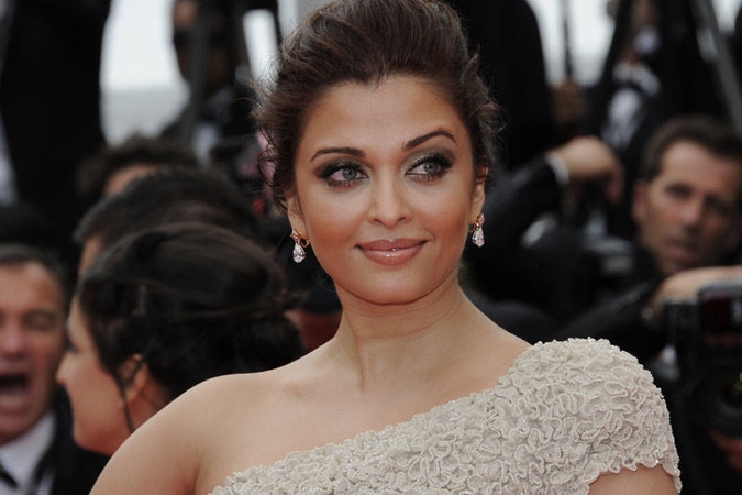 Buvusi "Mis Pasaulis" Aishwarya Rai laukiasi pirmagimio