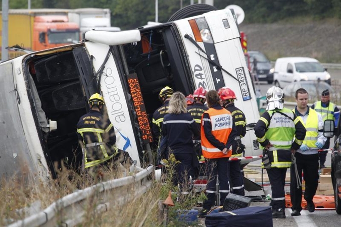 Rytų Prancūzijoje apsivertus lenkų autobusui žuvo du žmonės