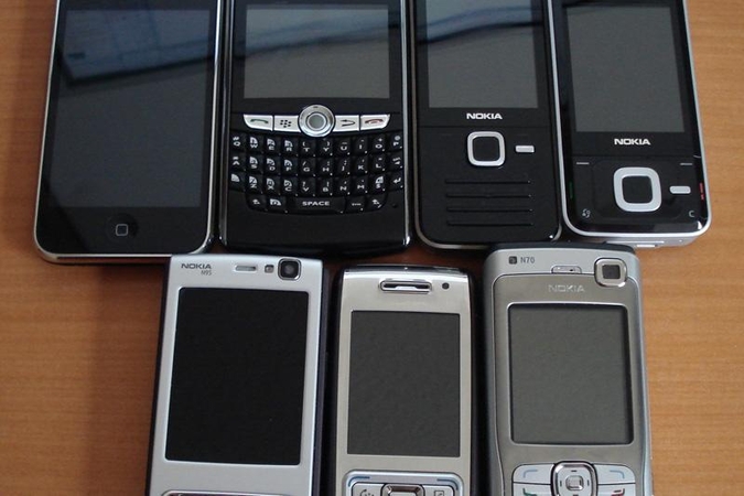 Dvylika lengviausiai pažeidžiamų išmaniųjų telefonų