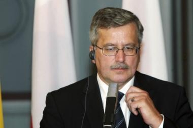 Lenkija sveikina Rusiją pasmerkusią Stalino įsakytas lenkų karininkų žudynes Katynėje