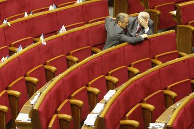 Ukraina neišvengs išankstinių parlamento rinkimų