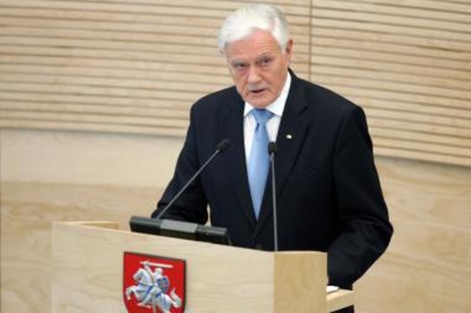 V.Adamkaus metiniame pranešime akcentuojama moralė