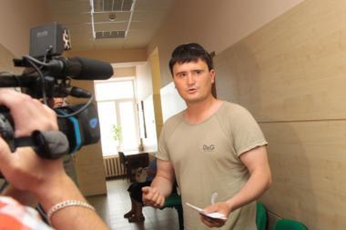 D.Kedžio šalininkų vedlys sako radęs išverstus namus 