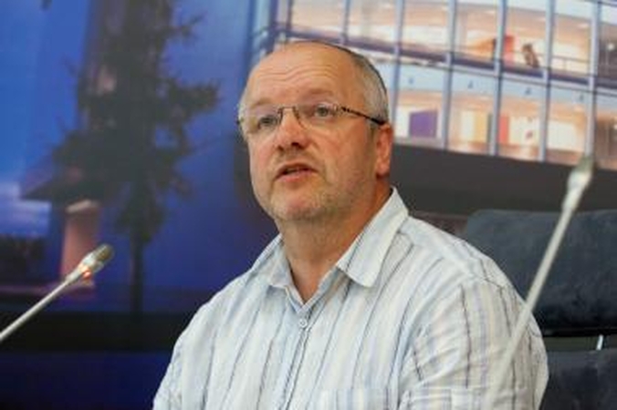 J.Oleko įžvalgos: Švietimo įstatymas diskriminuoja valstybines mokyklas