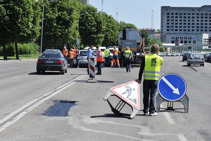 Avarijų keliuose sumažėjus, budrumo prarasti nevalia
