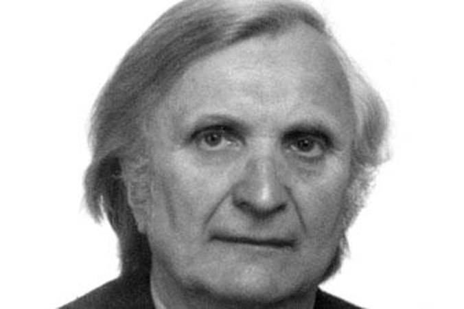 Mirė tekstilės dailininkas J.Balčikonis