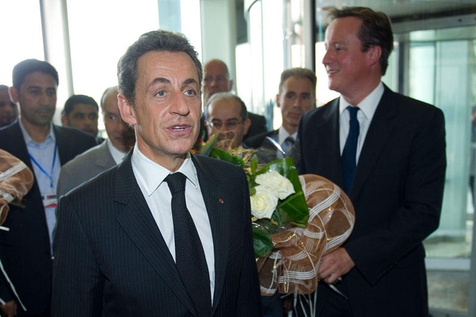 Sarkozy darosi „bloga“ nuo Britanijos premjero kišimosi