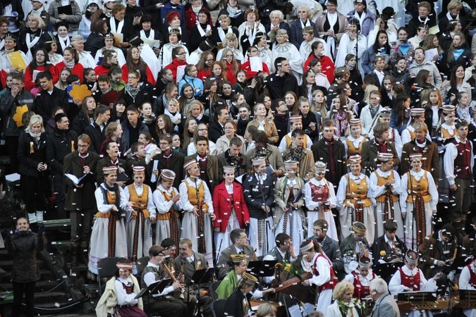 Seimas svarstys įstatymą dėl tautos istorinės atminties