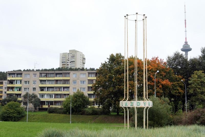 Lazdynuose nebelikus dumblo kvapo, prokuroras atsiėmė skundą