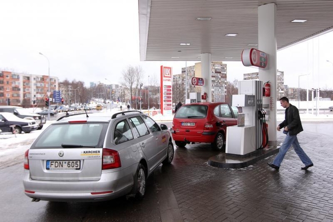 Degalinių nuolaidų karai: laukite aukų  