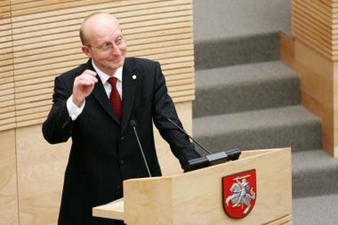 Liberalcentristai vėl bandys suremti pečius su A.Valinsku
