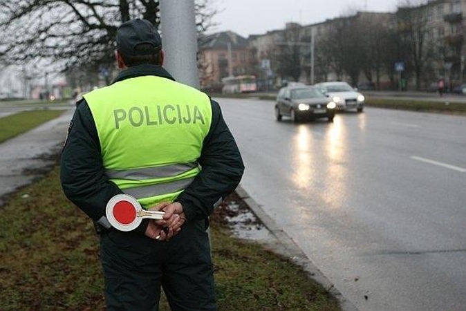 Savaitgalio reidas: patikrinta beveik 600 automobilių