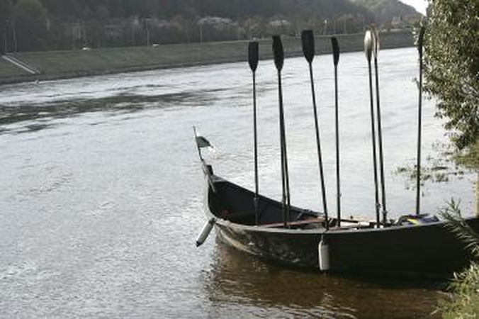 Nauja pramoga: iš Kauno Nemunu - vikingų valtimis