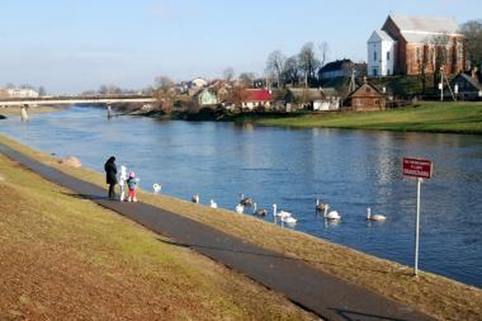 Šią vasarą pažintinės kelionės laiveliais atgaivins Nevėžį