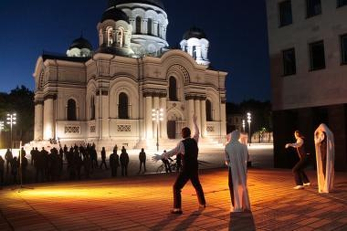 „Einam Kaunas“: improvizacija su T.Dobrovolskiu prie Soboro