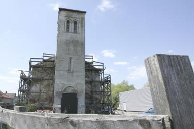 Bažnyčios varžytinės atšauktos