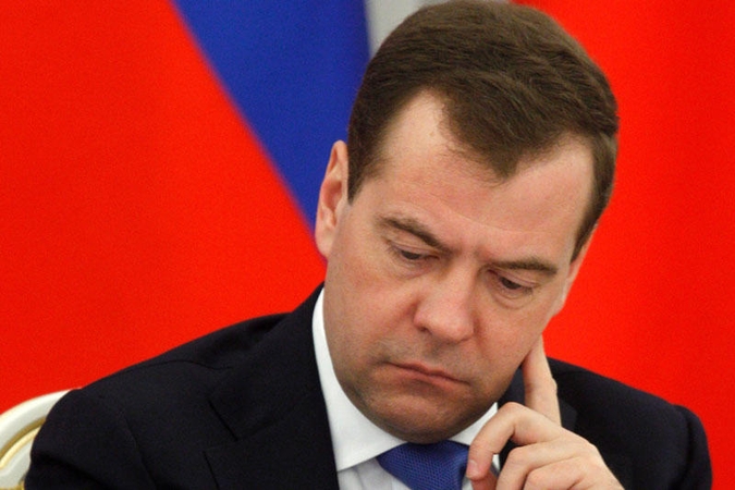 D.Medvedevas įtūžo įgriuvus Vladivostoke tiesiamam greitkeliui