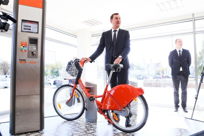 Į Vilnių vėl grįžta oranžiniai dviračiai