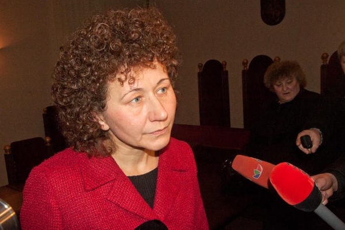 Buvusios Seimo kasininkės duktė: mama skolino pinigus iš Seimo 