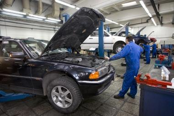 Įdarbinti „pamiršti“ indai autoserviso vadovui kainuos tūkstančius