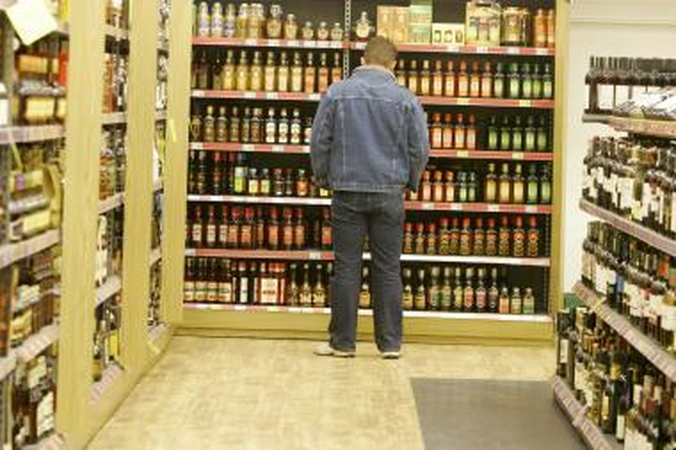 Akcizų pokyčiai sutrikdė alkoholinių gėrimų verslą 