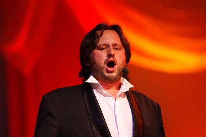 Tenoras O.Dolgovas: „Scenoje solistas turi būti nuoširdus“ (interviu)