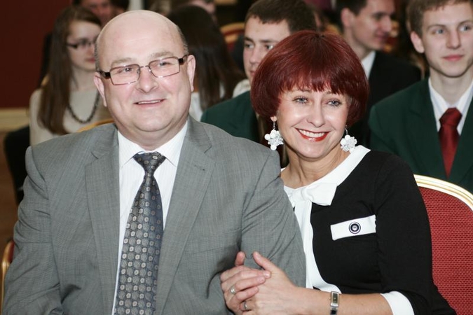 Honkonge dingo Irenos ir Visvaldo Matijošaičių skėčiai