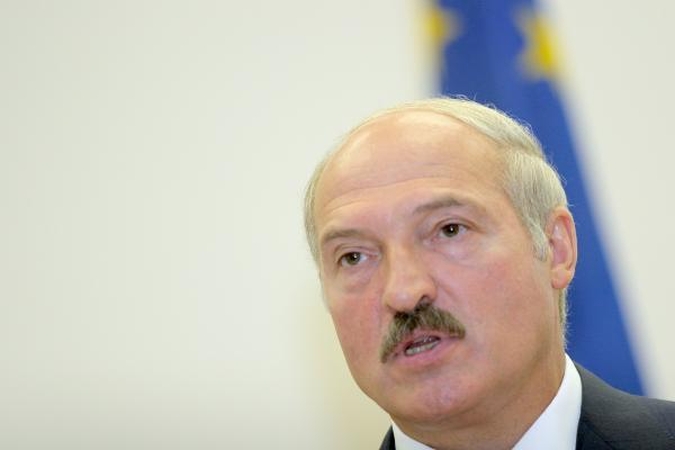 Į Baltarusijos "batiuškos" vietą - dešimtis norinčių