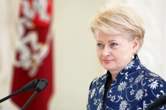 Prezidentė ragina Vyriausybę rasti būdų padėti studentams susimokėti už mokslą 