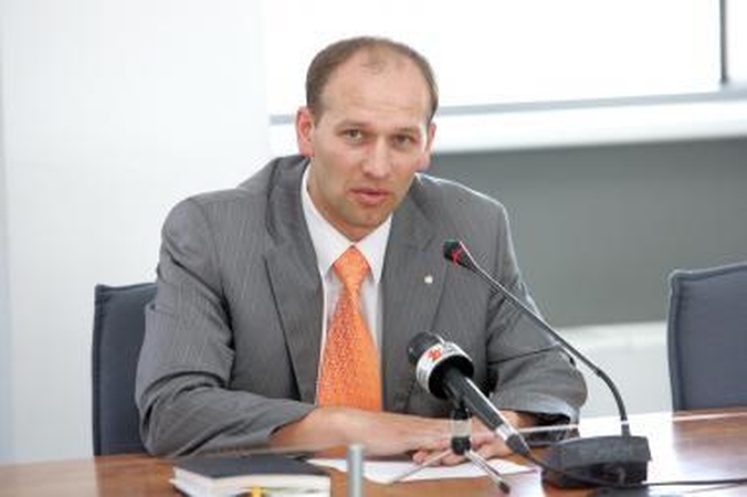 Vilniaus teismas prašo panaikinti E.Lementausko teisinę neliečiamybę