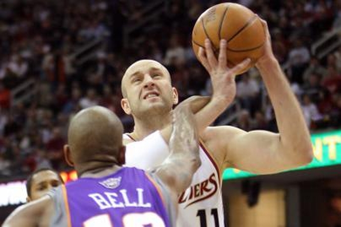 Ž.Ilgauskas prie "Cavaliers" pergalės pridėjo 17 taškų