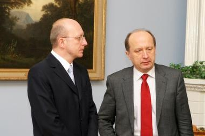 R.Vilkaitis vengdamas atstatydinimo „pabėgo" į Kroatiją (papildyta)