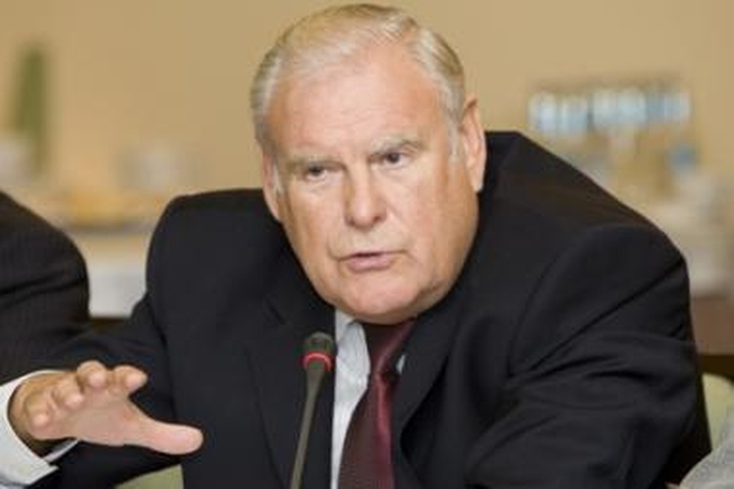 Lenkų ekspertai: B.Lubys – tiesiausias kelias rusams į Mažeikius