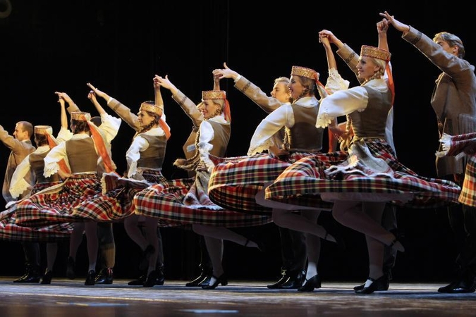 Raudondvarį išjudins tautinių šokių festivalis