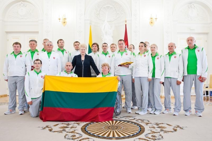 Prezidentė išlydėjo Lietuvos sportininkus į parolimpines žaidynes